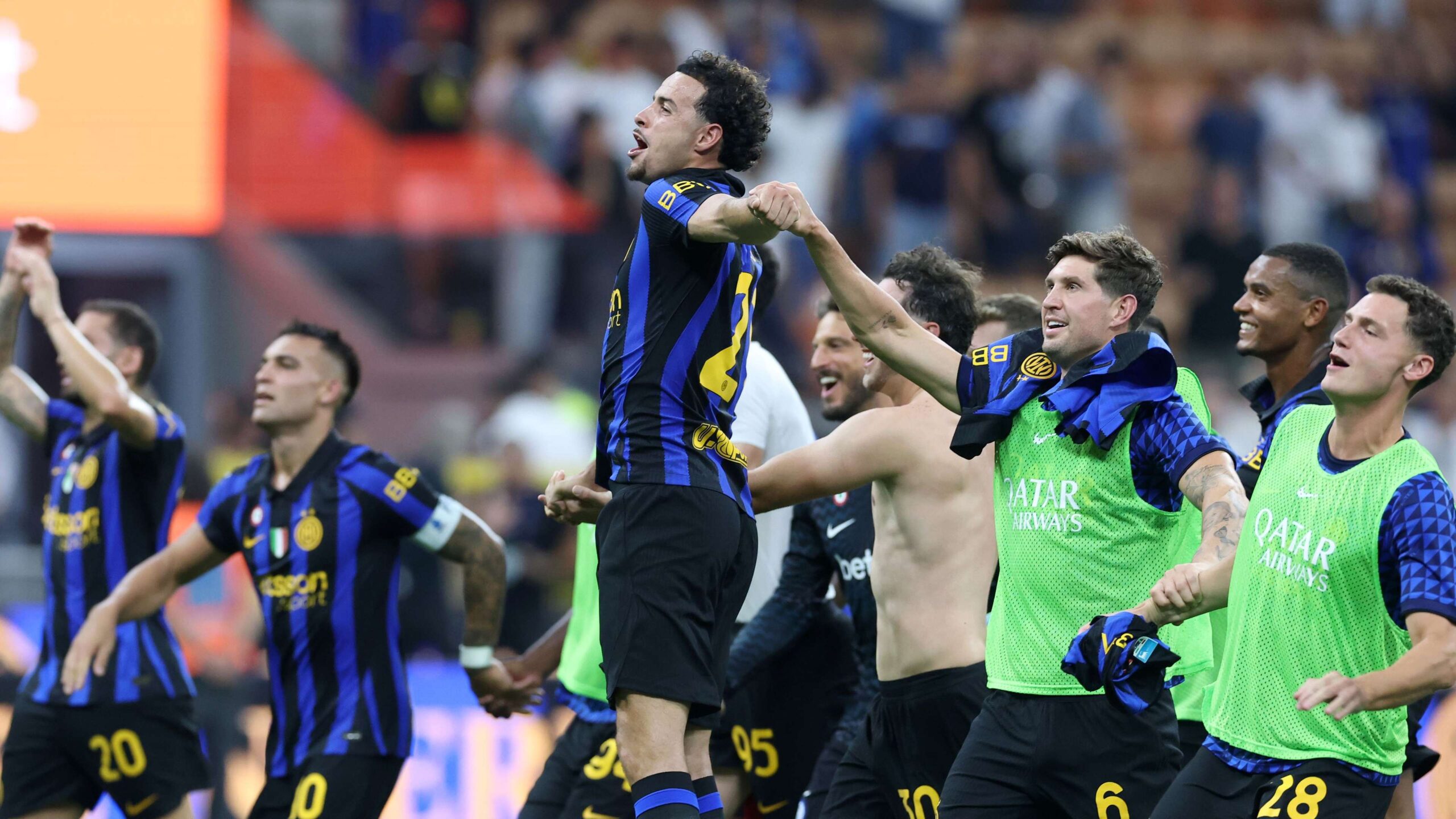อินเตอร์ มิลาน พลิกสถานการณ์คว้าชัยเหนือ Napoli 3-2 ที่ซาน ซิโร่