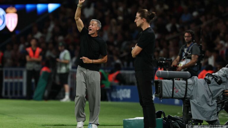 ฟิลิปเป้ ลุยส์ ยกย่อง ลุยส์ เอ็นริเก้ หลังโมนาโกบุกชนะ PSG 2-1 ที่ Parc des Princes