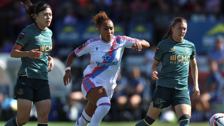 คริสตัล พาเลซ เผชิญการสอบสวนจาก WSL และอาจถูกหักคะแนนฐานละเมิดกฎเปลี่ยนตัว