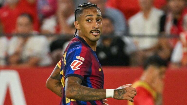 กุนซือเซบียาเรียกรางวัล Ballon d'Or ของราฟินญาเป็นเรื่องล้อเล่น หลังแฮตทริคพาบาร์เซโลนาเอาชนะเซบียา 3-1