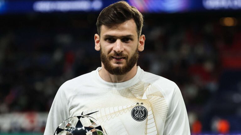 ขวิชา ควารัตสเคเลีย ปลื้มถูกเปรียบกับ George Best หลังถูกเสนอชื่อชิง Ballon d'Or