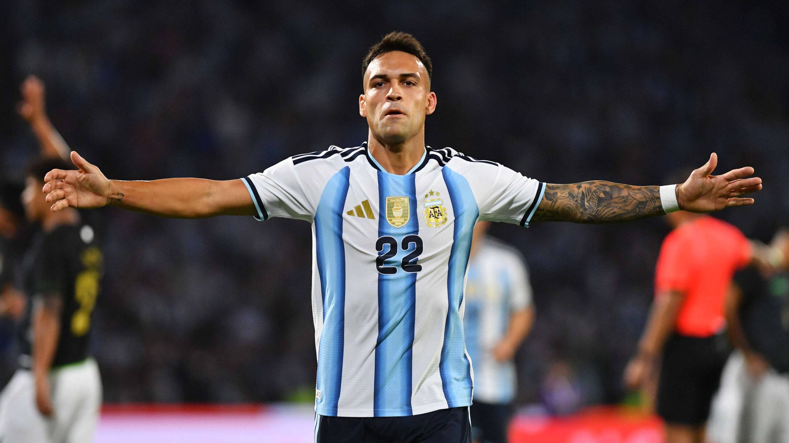 อาร์เจนตินาไร้เมสซี่ถล่ม Bolivia 4-0 ลาตาโล มาร์ติเนซ และ นิโค ปาซ ซัดคนละประตู