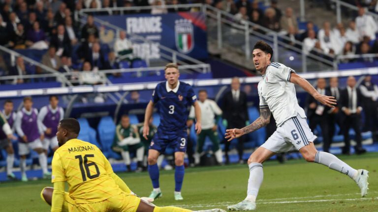 ดอนนารุมมาและบัสโตนีฮีโร่ช่วยอิตาลีตีเสมอฝรั่งเศส 1-1 ที่ปารีส