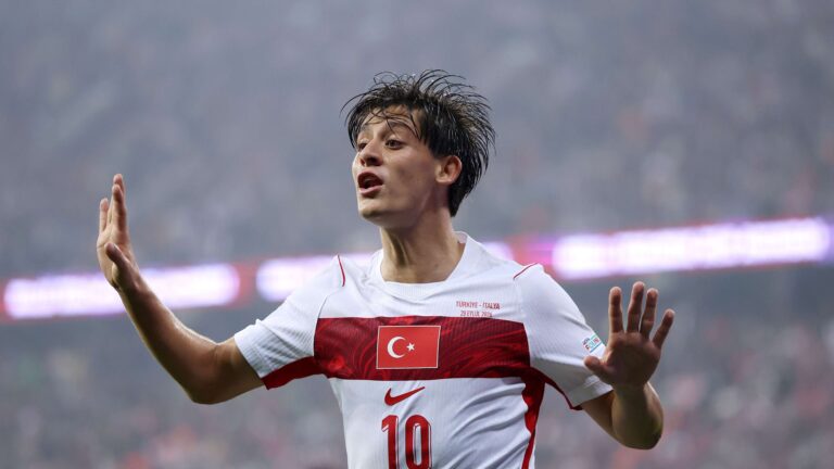 2031 และอนาคตไกล! อาร์ดา กูเลร์ เซ็นสัญญาใหม่กับ เรอัล มาดริด ขยายบทบาทสำคัญของมิดฟิลด์ตุรกี